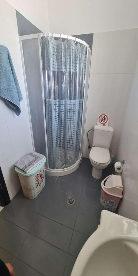 Retas Apartment เกรมาสตี ภายนอก รูปภาพ